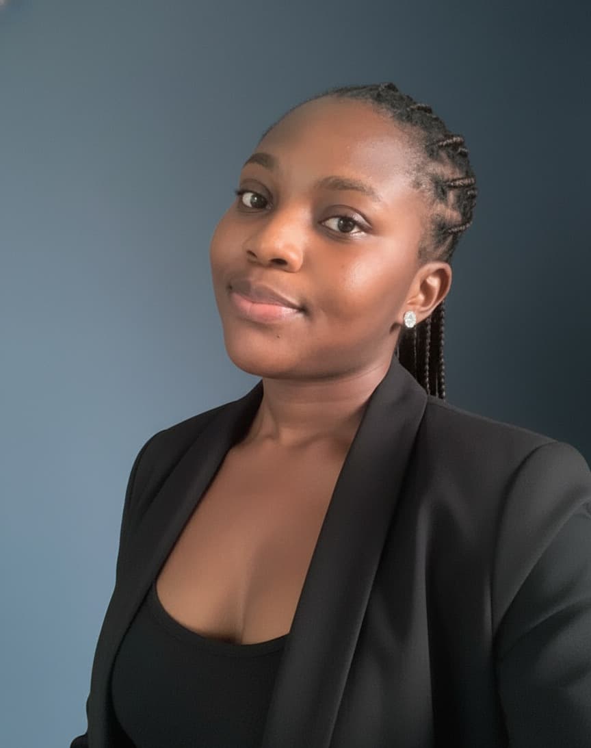 Esther Manor, marketing assistant